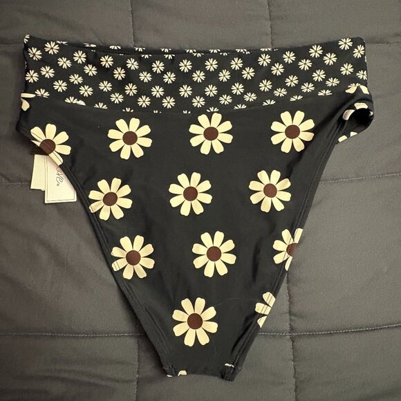 Salt + Cove Daisy Print Cropped High-Waist Bikini Bottoms - Size: Large - NWT - Picture 2 of 10